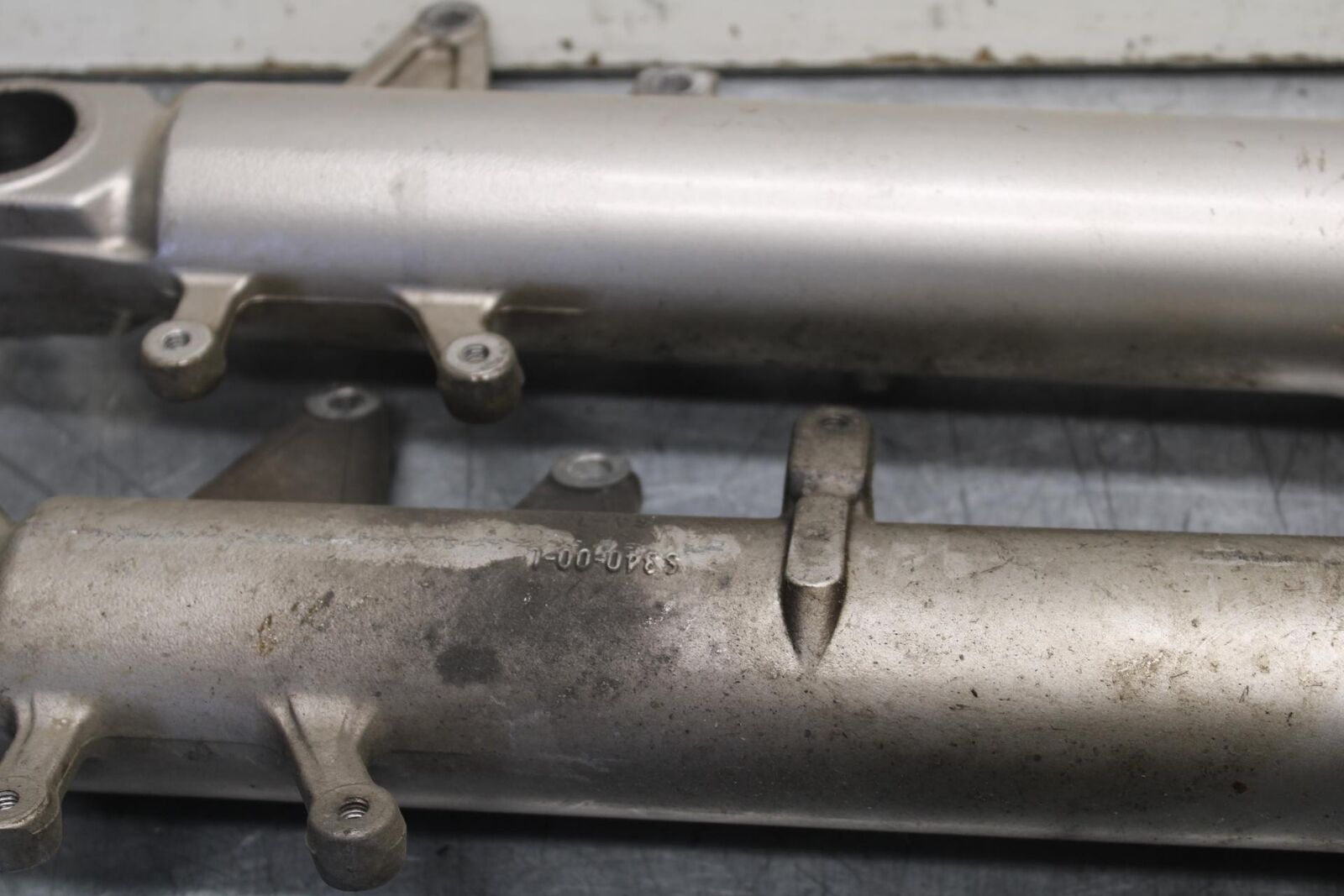 01-03 SUZUKI GSXR600 FRONT FORKS SHOCK SUSPENSION SET PAIR 51103-39F00 BB633