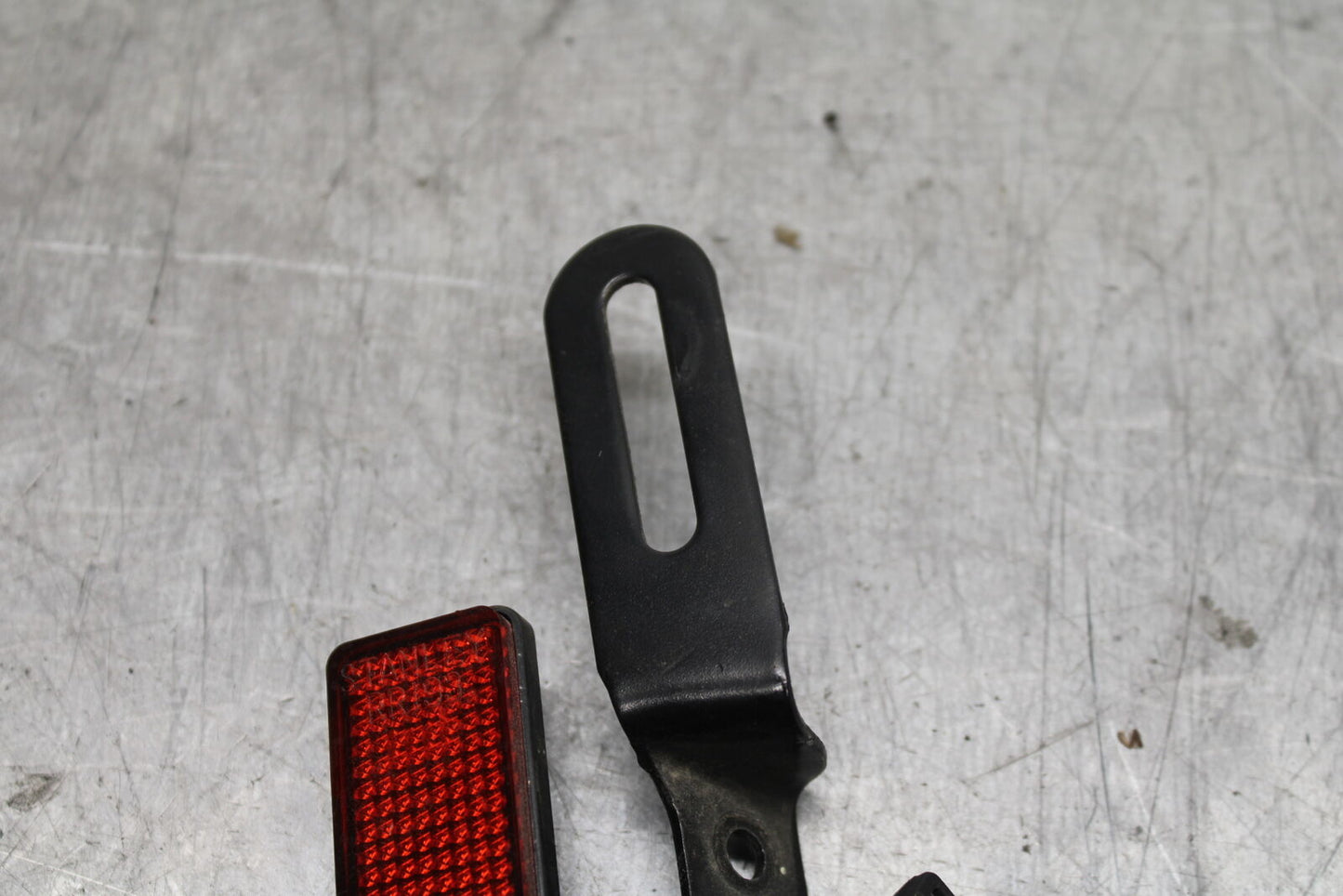 99-00 YAMAHA V STAR 1100 LICENSE PLATE BRACKET BB711