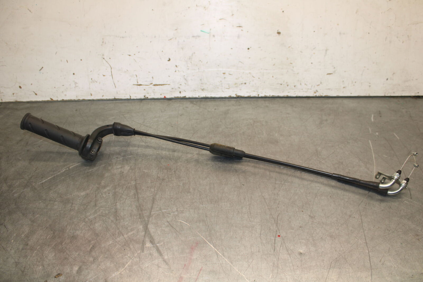12-13 DUCATI STREETFIGHTER 848 THROTTLE CABLE LINE HOUSING GUIDE BB705