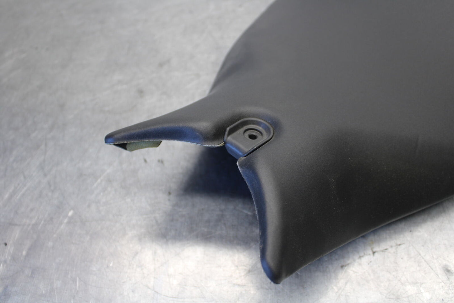 12-15 DUCATI 1199 PANIGALE FRONT DRIVERS SEAT PAD SADDLE PILLION BB699