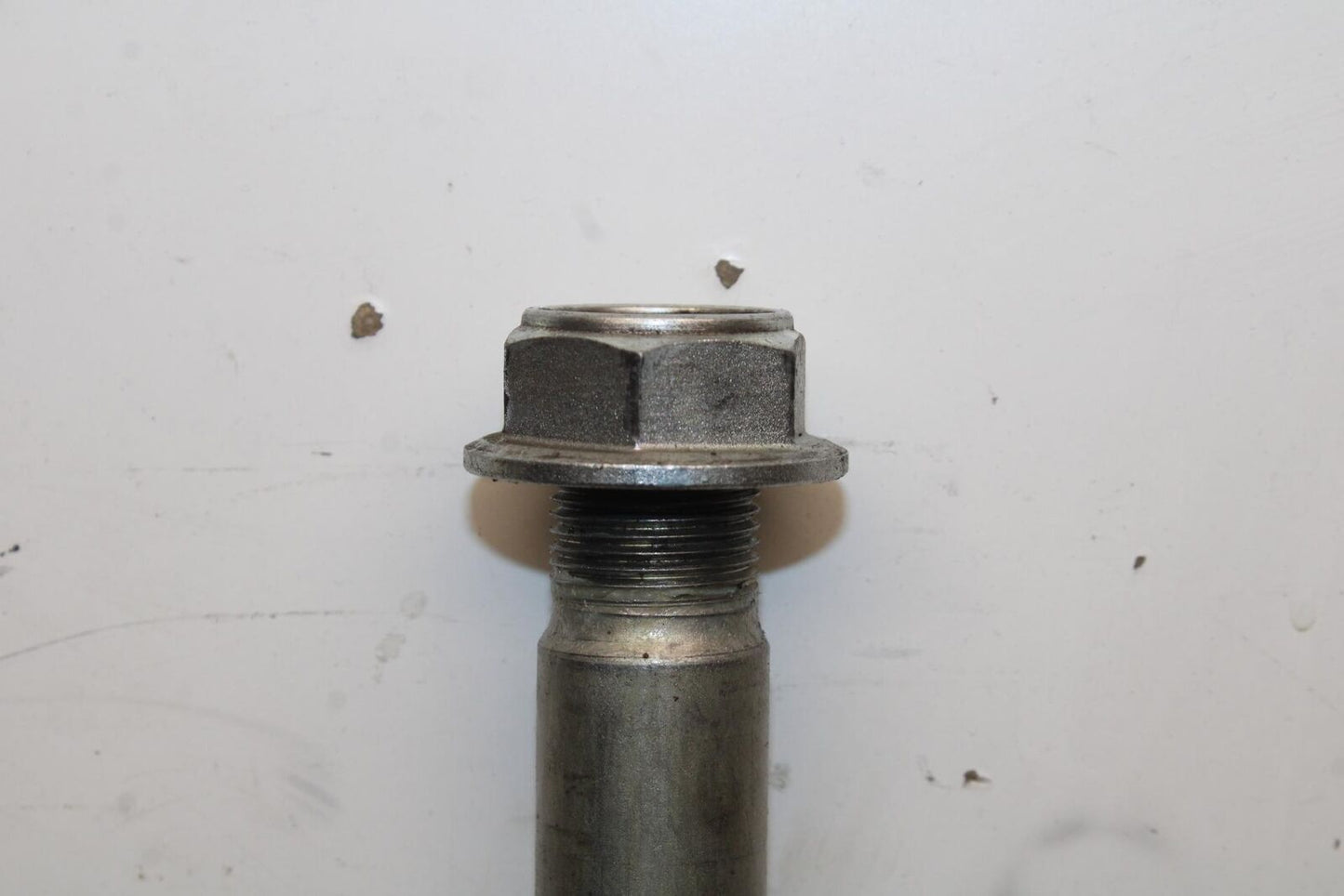 2011 Suzuki GSXR1000 REAR BACK SWINGARM BOLT SUSPENSION PIVOT AXLE BB96