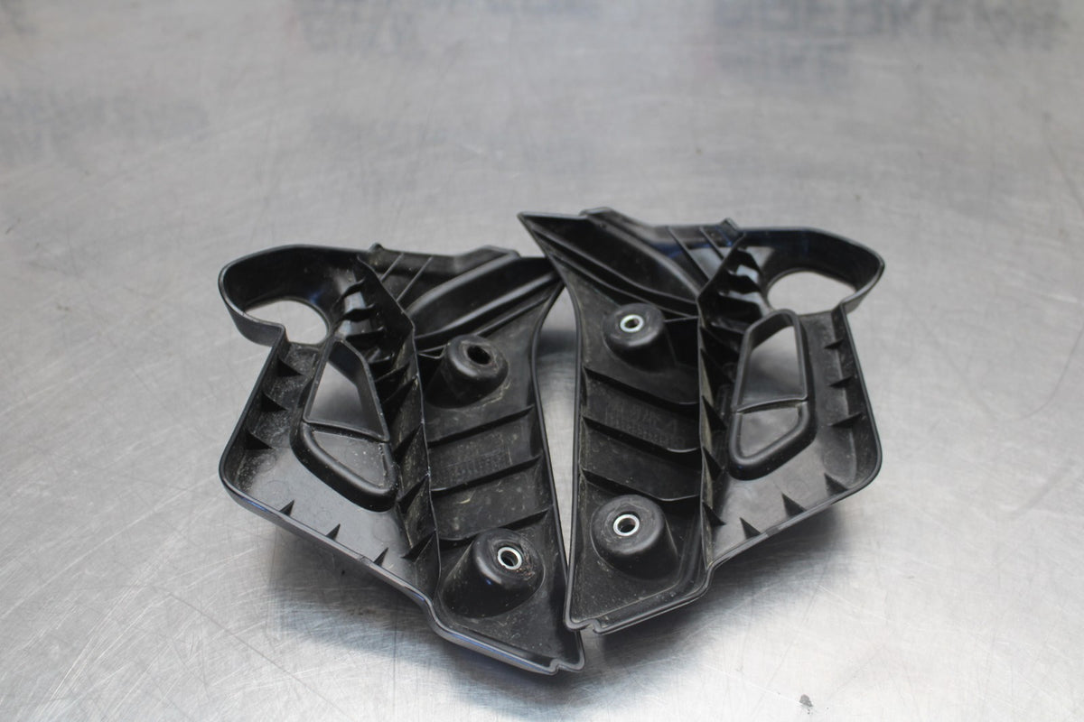 23-24 YAMAHA MT-07 ENGINE RADIATOR RADIATER SIDE COVER GUARDS BB927