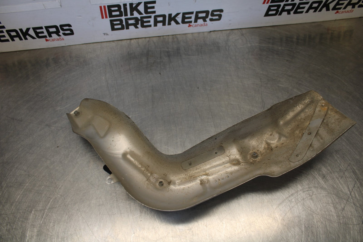 05-06 HONDA CBR600RR REAR BACK MUFFLER EXHAUST COVER HEAT SHIELD GUARD BB893