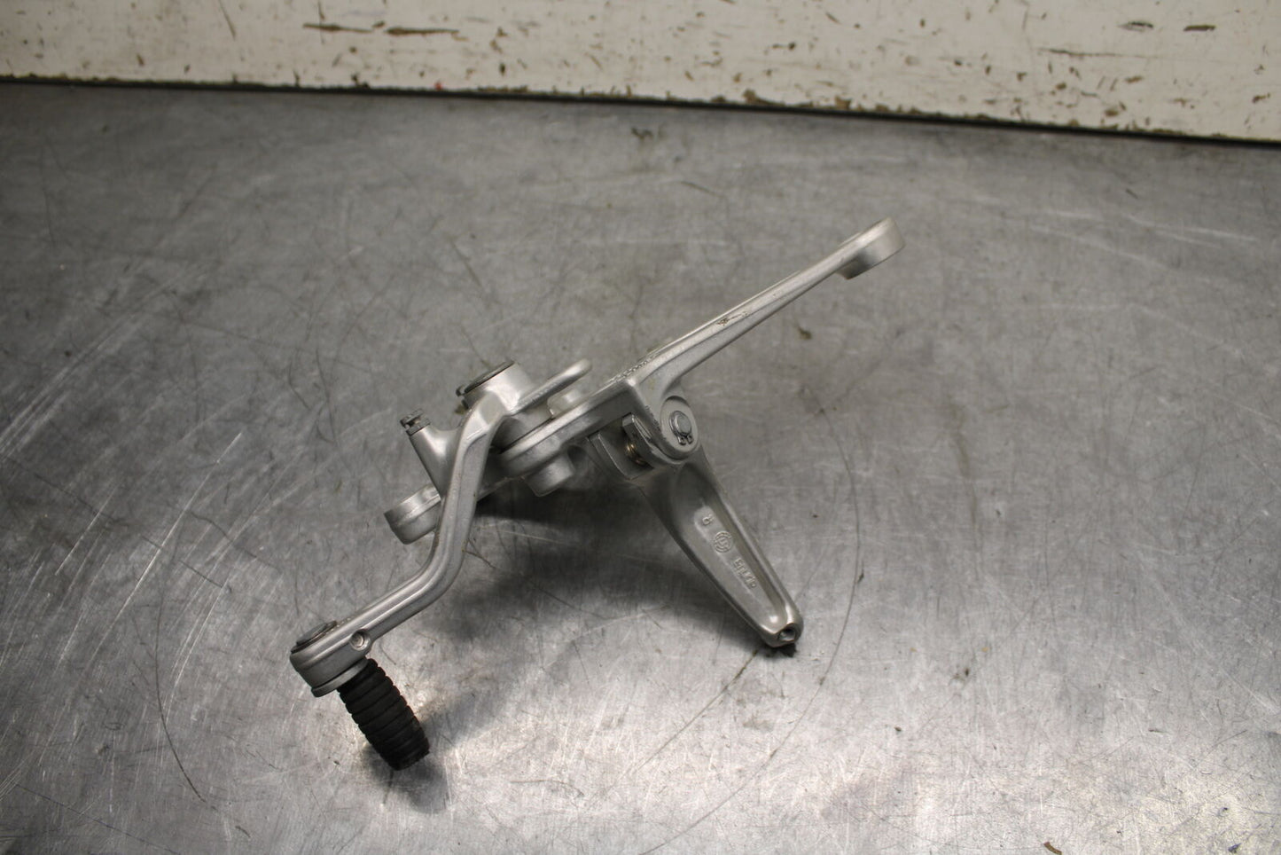 15-19 APRILIA RSV4 RF RIGHT REARSET REAR SET DRIVER FOOT PEG REST STOP BB611
