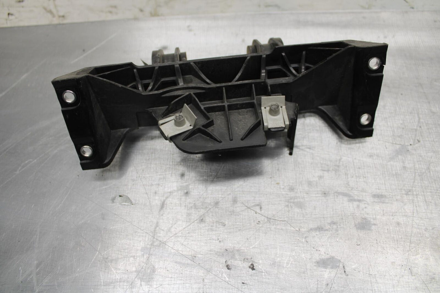 17-20 BMW S1000R GAS TANK FUEL CELL PETROL RESERVOIR BRACKET MOUNT BB488