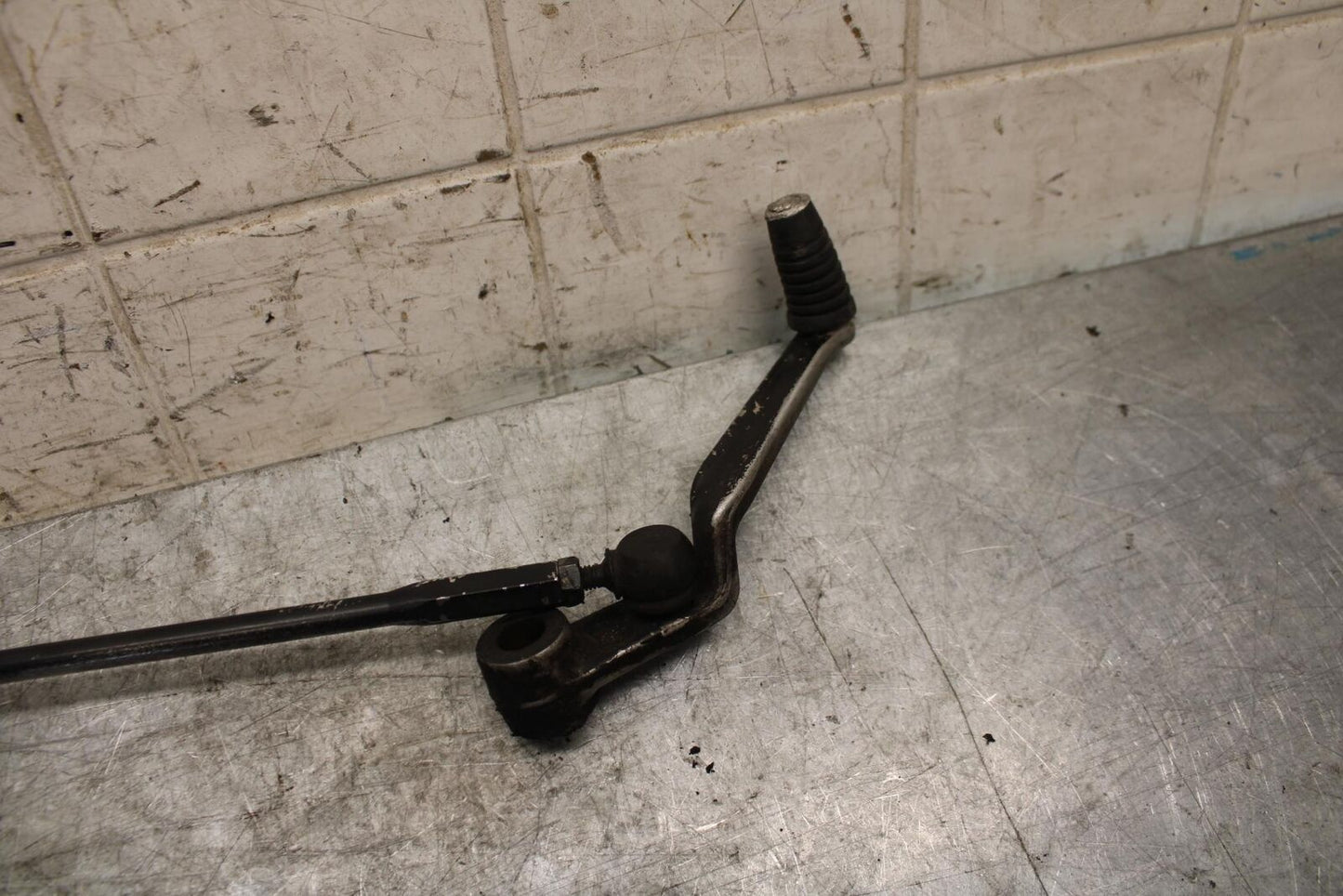 2007 Suzuki GSXR600 SHIFTER LINKAGE PEDAL 25525-01H00 25600-01H00 BB540