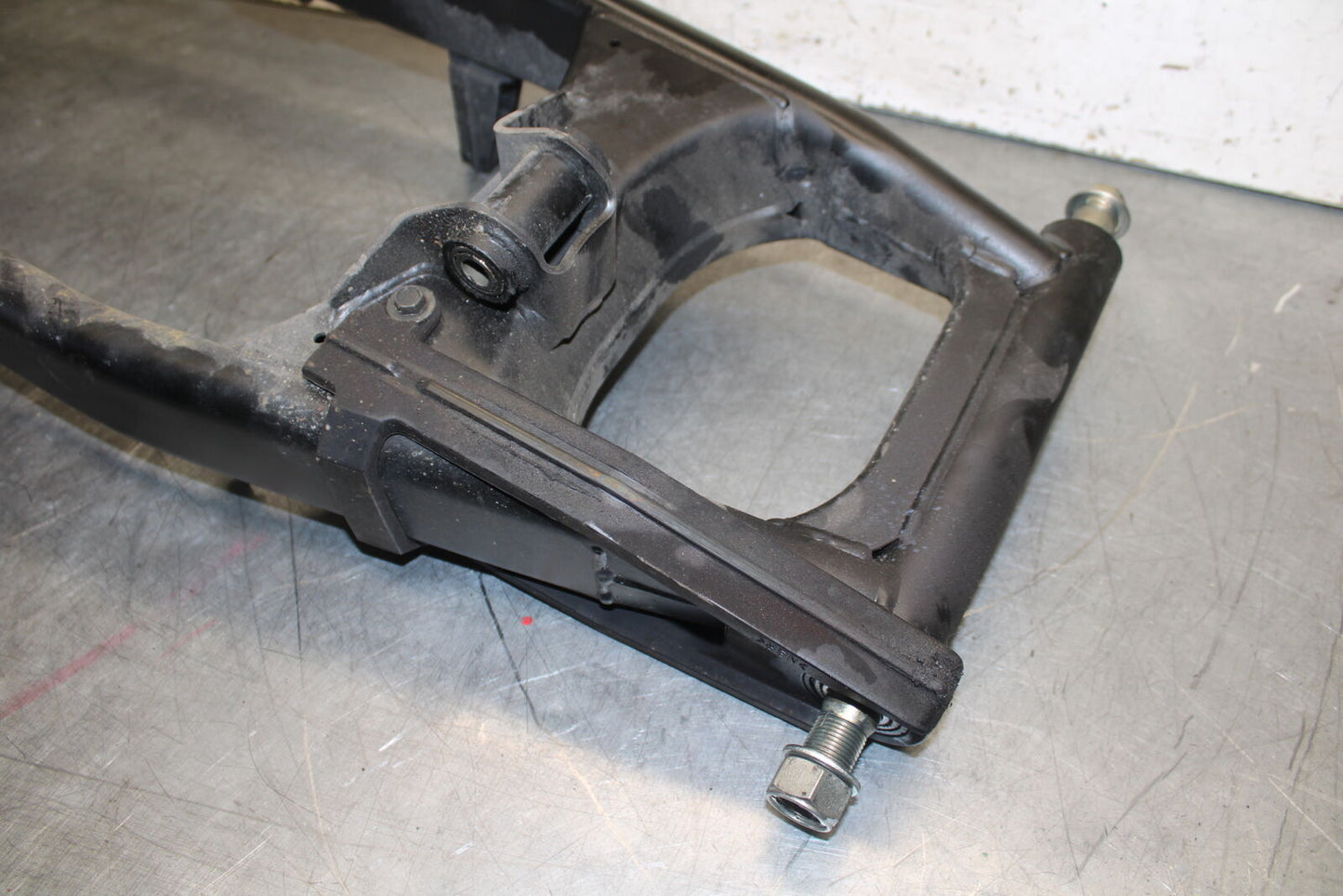 17-24 SUZUKI SV650 REAR SWINGARM BACK SUSPENSION SWING ARM BB706