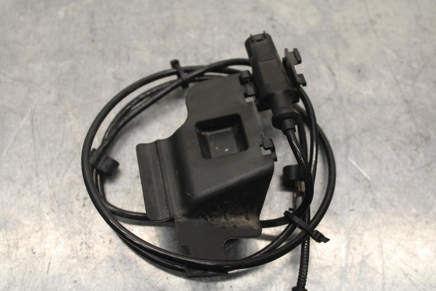 20-23 BMW F900R REAR ABS BRAKE SENSOR BB603