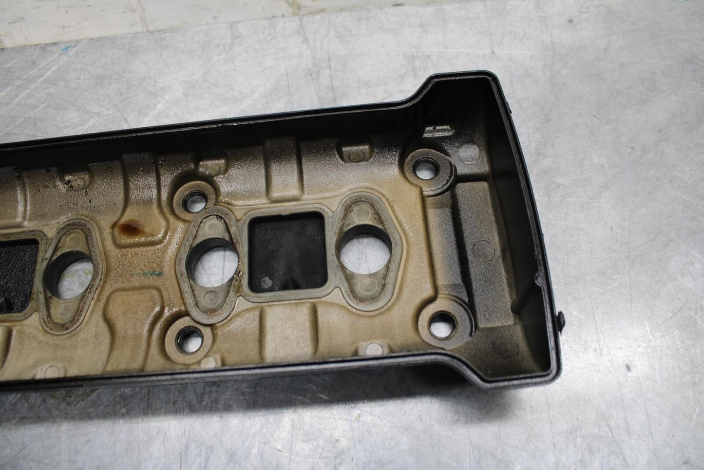 04-05 SUZUKI GSXR600 ENGINE TOP END CYLINDER HEAD COVER 11171-29G00 BB329
