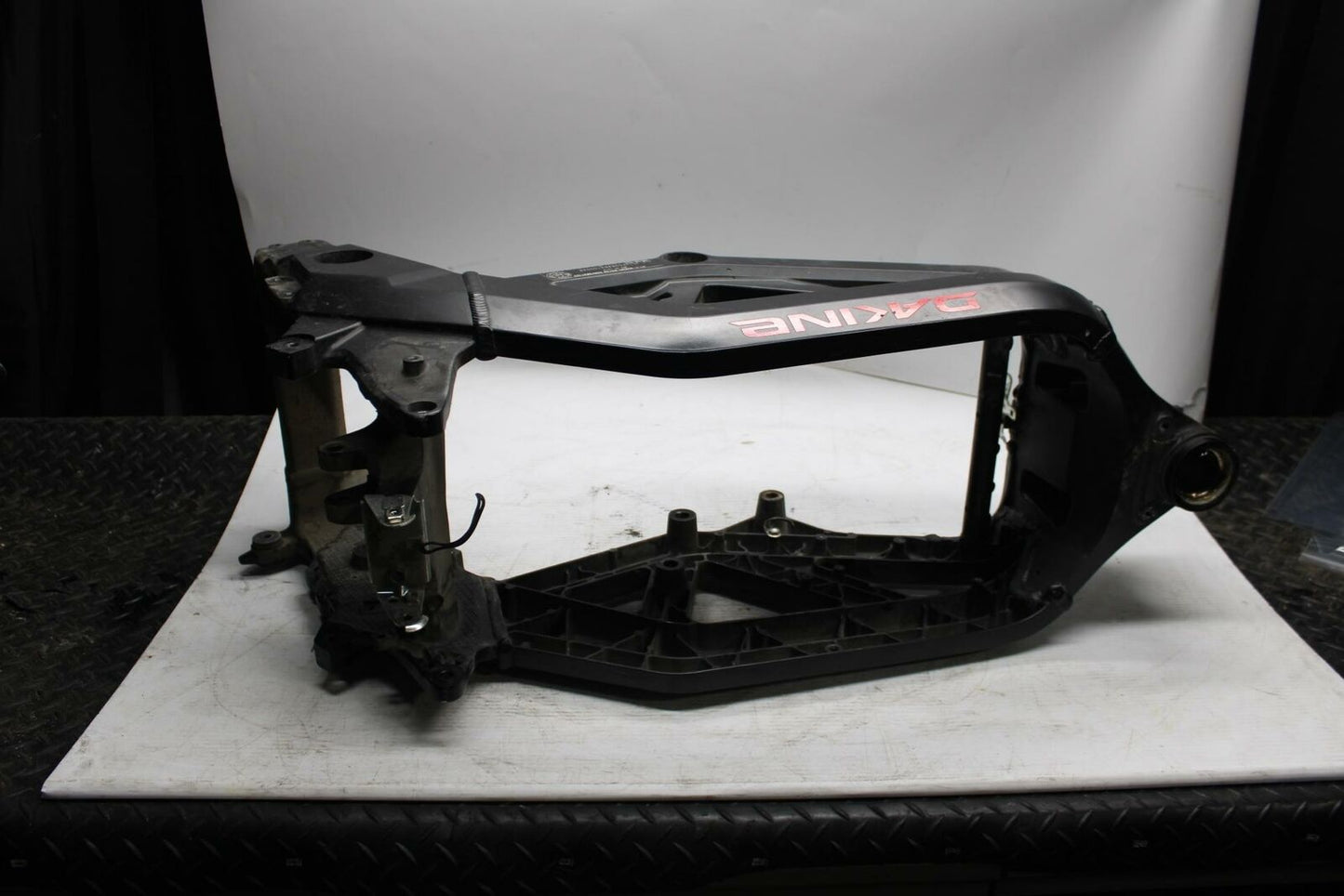 03-11 SUZUKI SV650A FRAME CHASSIS BB290