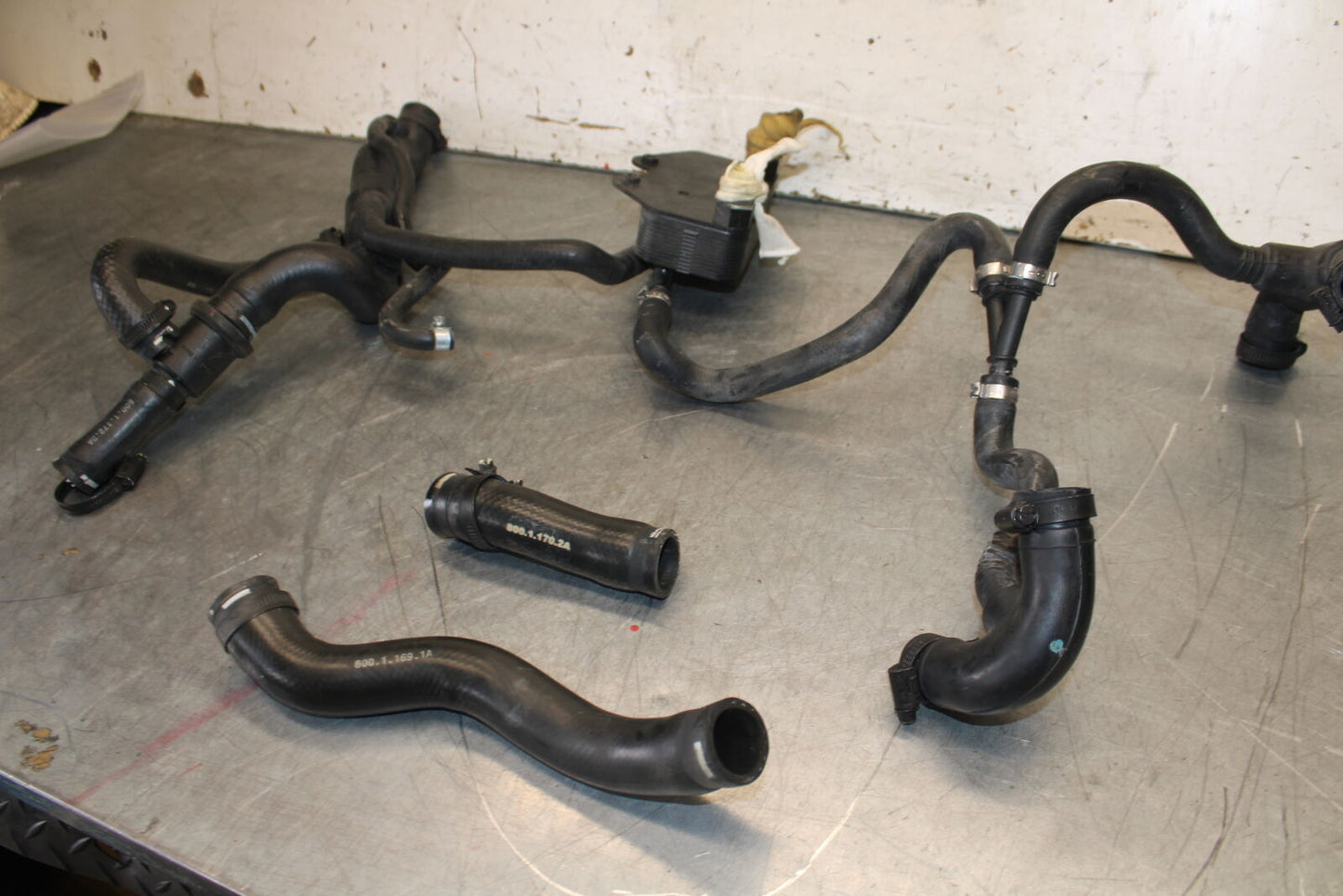 12-13 DUCATI STREETFIGHTER 848 RADIATOR HOSES ENGINE COOLANT WATER PIPES BB705