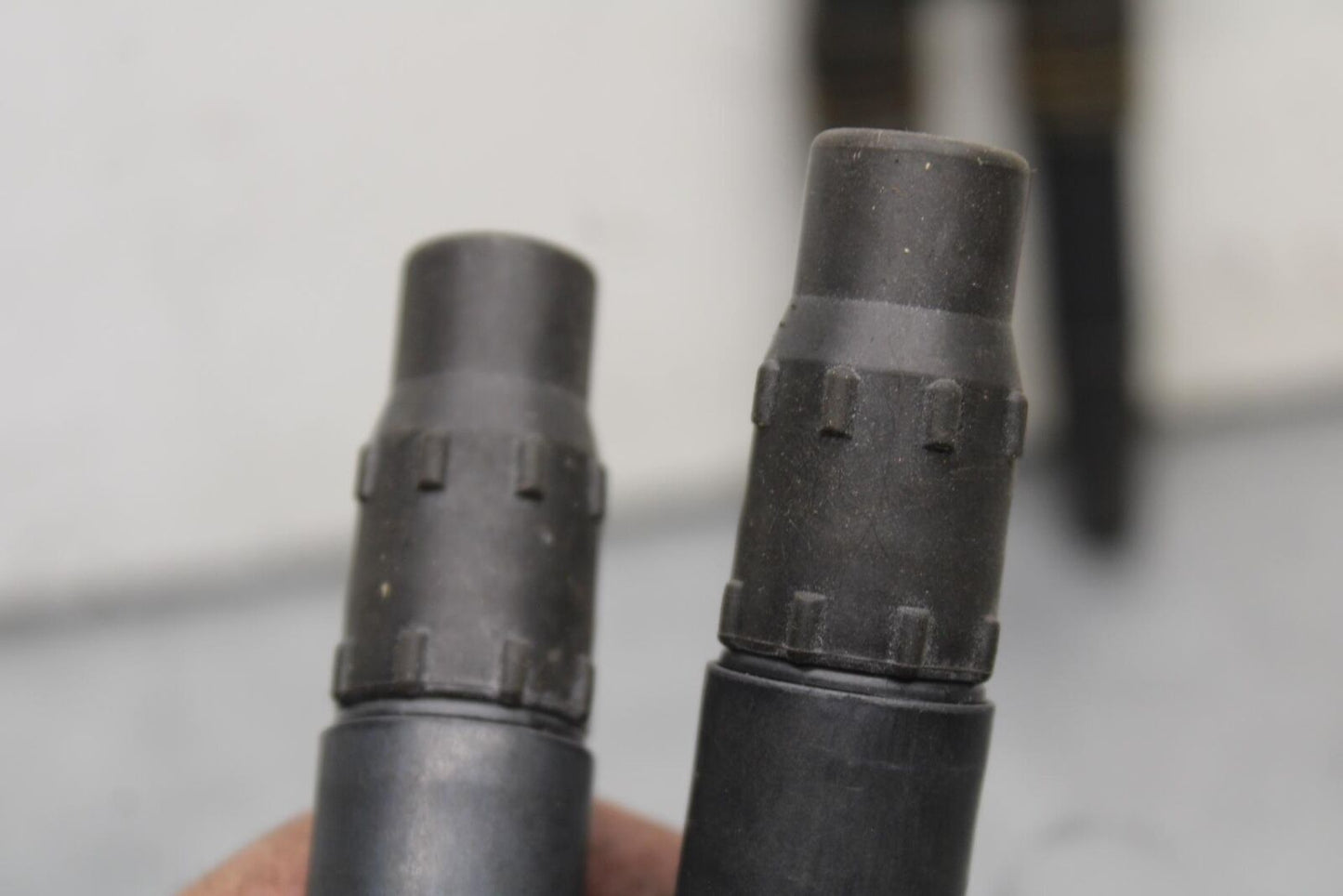 01-03 SUZUKI GSXR600 IGNITION COILS COIL SPARK PLUG CAPS 33410-35F00 BB639