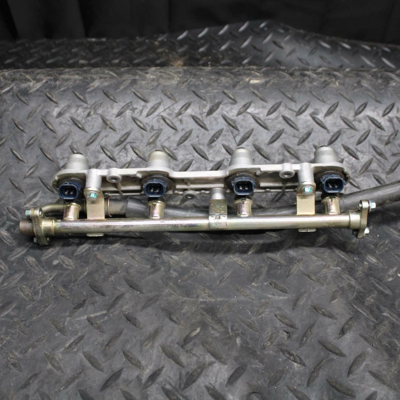 03-04 HONDA CBR600RR SECONDARY FUEL HOSE INJECTORS TOP AIRBOX GAS RAIL BB200