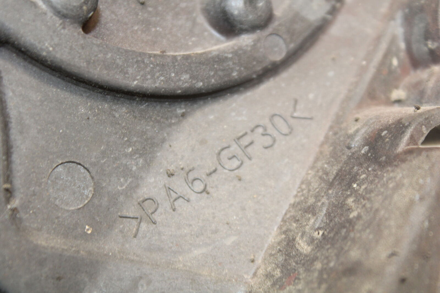 12-17 KAWASAKI ER-6N Z650 ENGINE SPROCKET COVER BB709