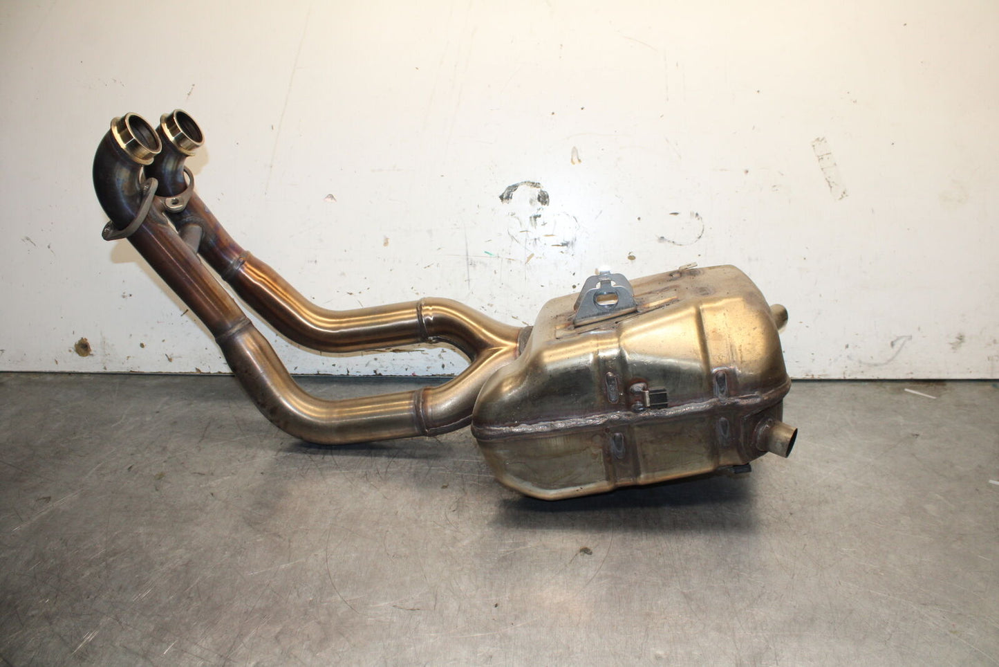 21-24 APRILIA TUONO 660 FACTORY FULL EXHAUST SYSTEM HEADERS PIPE MUFFLER BB733
