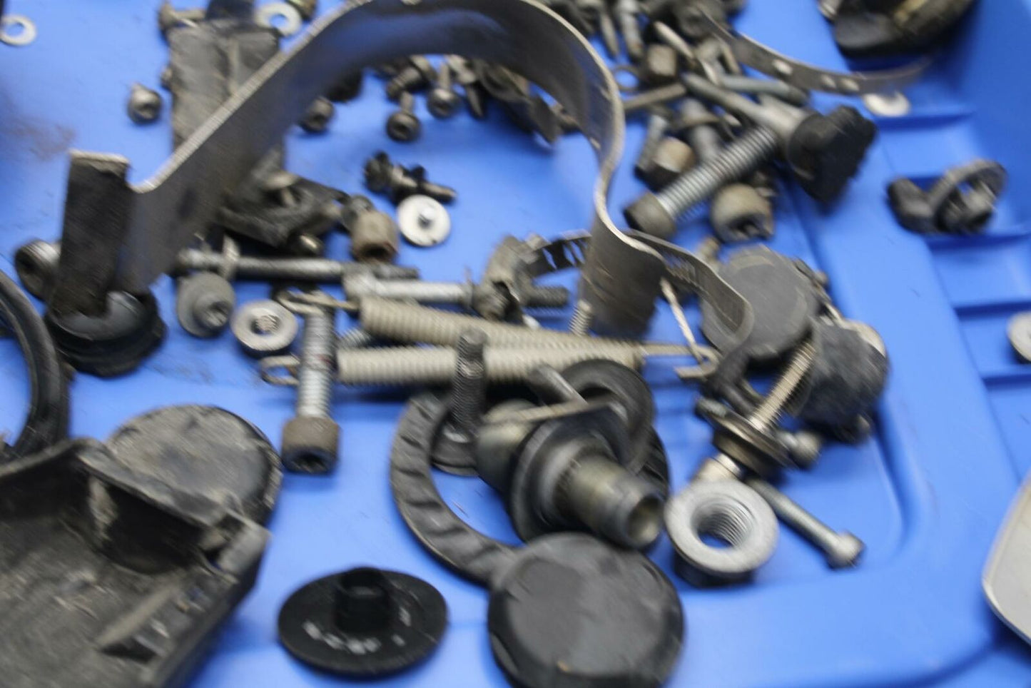 07-13 BMW R1200GS ADVENTURE HARDWARE MOTOR SCREWS BB368