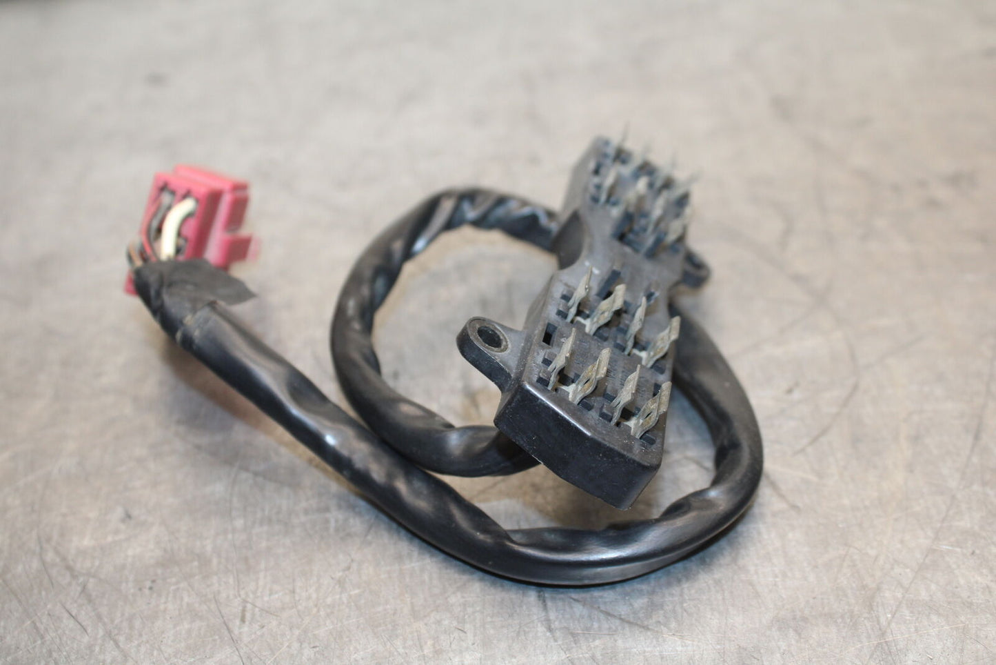 84 HONDA INTERCEPTOR 750 VF750F FUSE BOX BB108