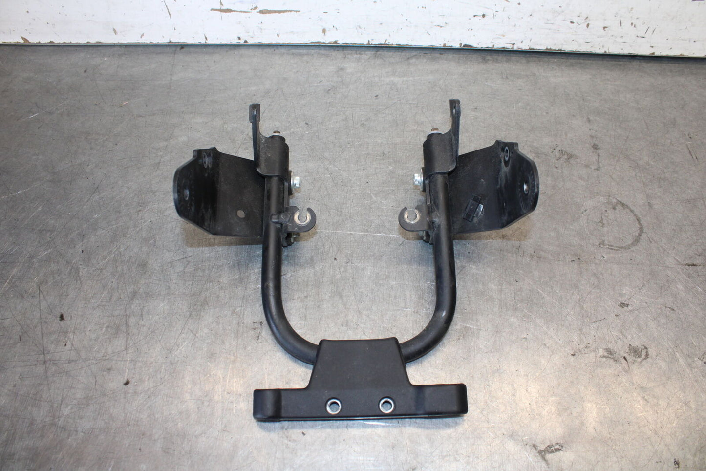 06-07 DUCATI MONSTER 695 REAR BACK TAIL LIGHT MOUNT BRACKET BB674