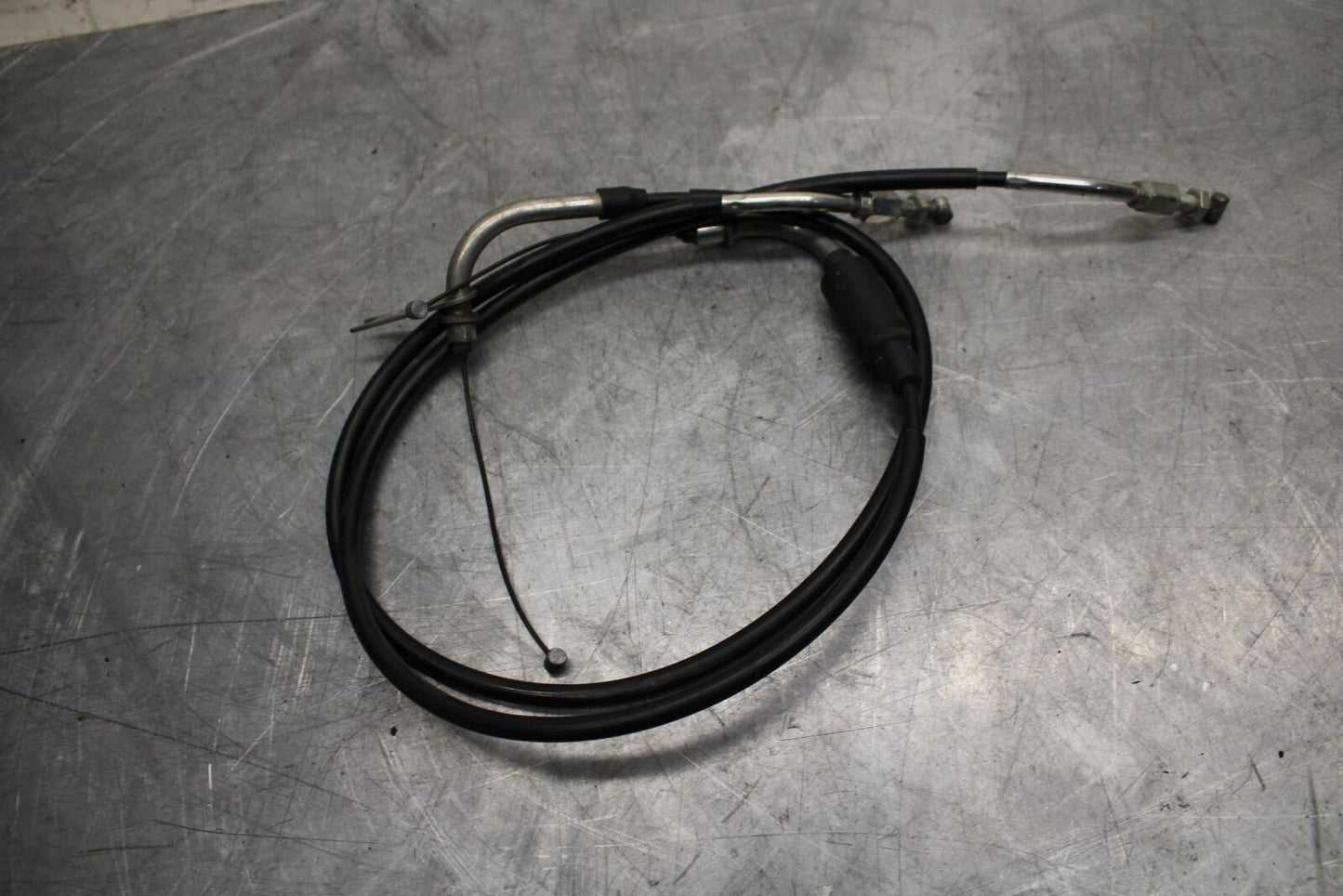 11-21 SUZUKI GSXR750 THROTTLE CABLES LINES BB486