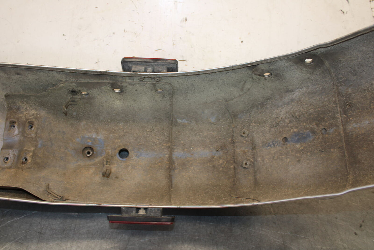 87-03 SUZUKI INTRUDER 1400 VS1400GLP REAR BACK WHEEL FENDER MUD GUARD BB702