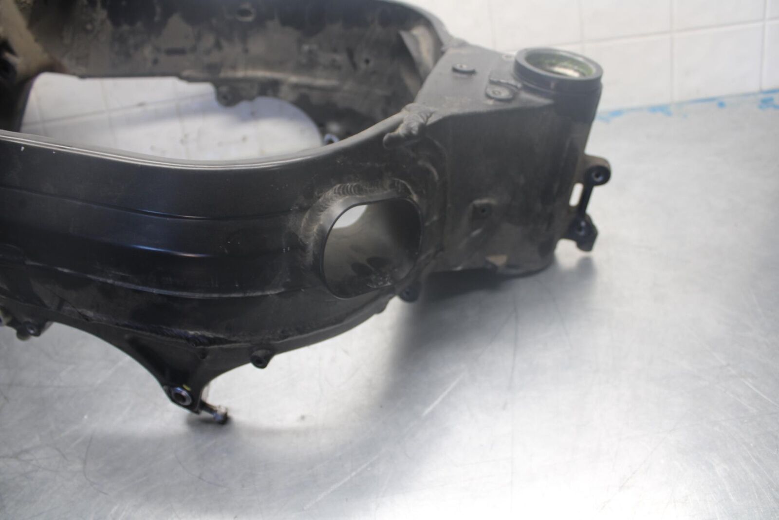 03-04 SUZUKI GSXR1000 FRAME CHASSIS 41100-18G01-YAP BB459