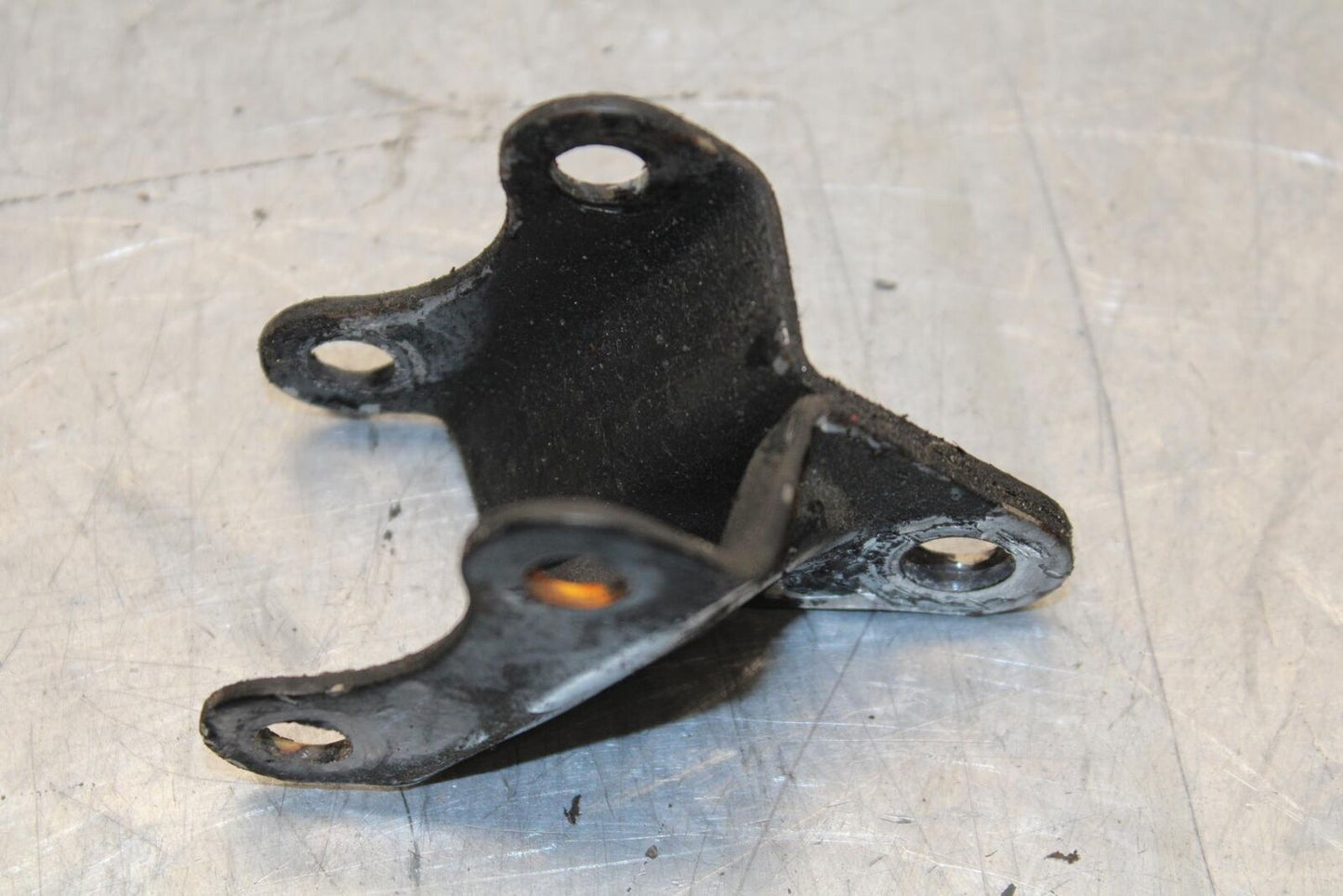 1979 Yamaha XS1100 ENGINE MOUNT MOTOR BRACKET BB572