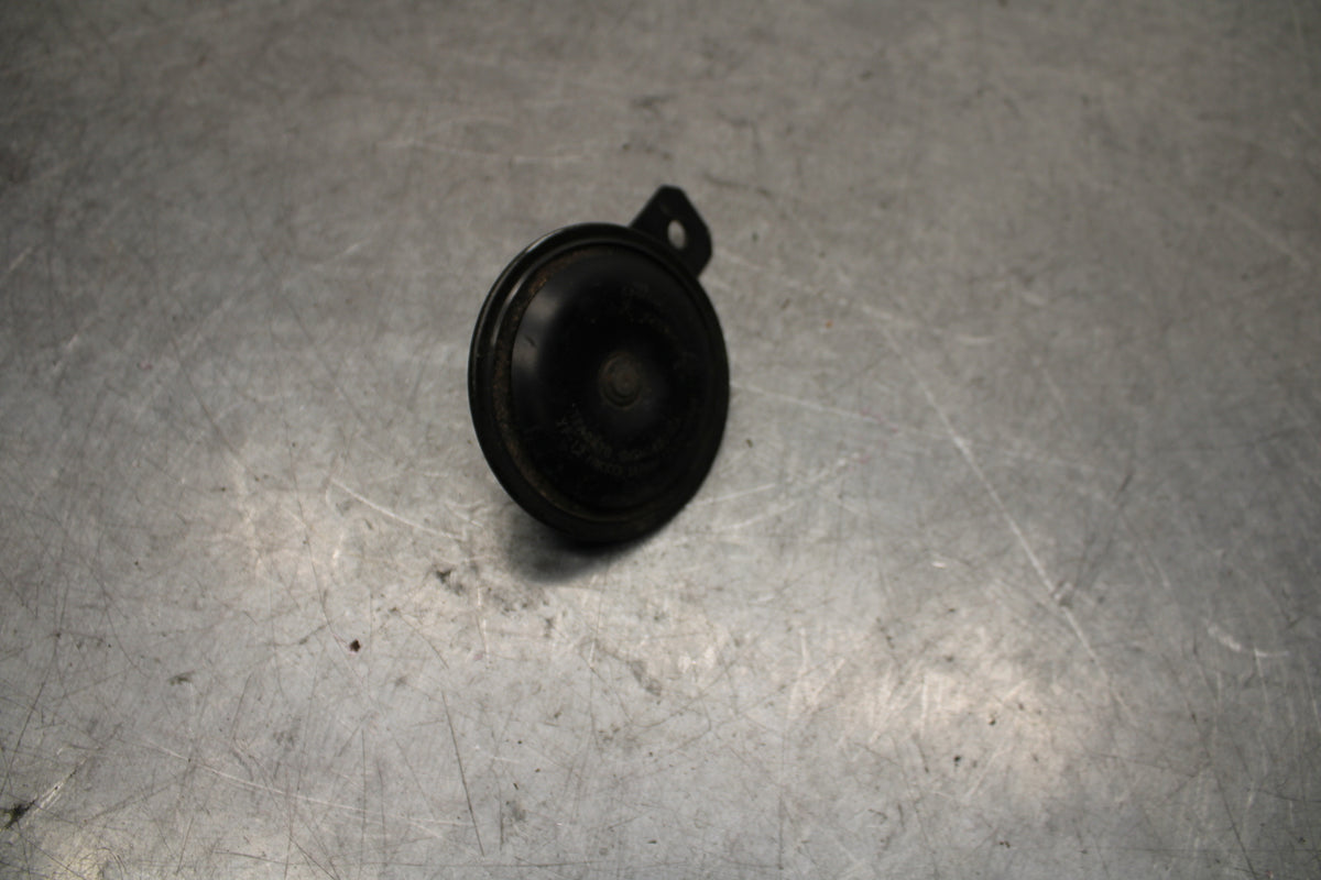 09-11 TRIUMPH DAYTONA 675 HORN SIGNAL BB652