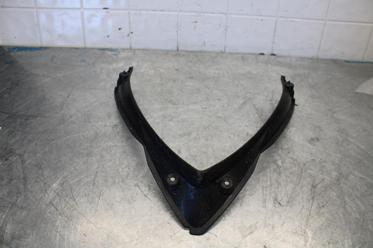 17-18 YAMAHA YZF R3 FRONT LOWER INNER EXHAUST V FAIRING COWL GUARD BB438