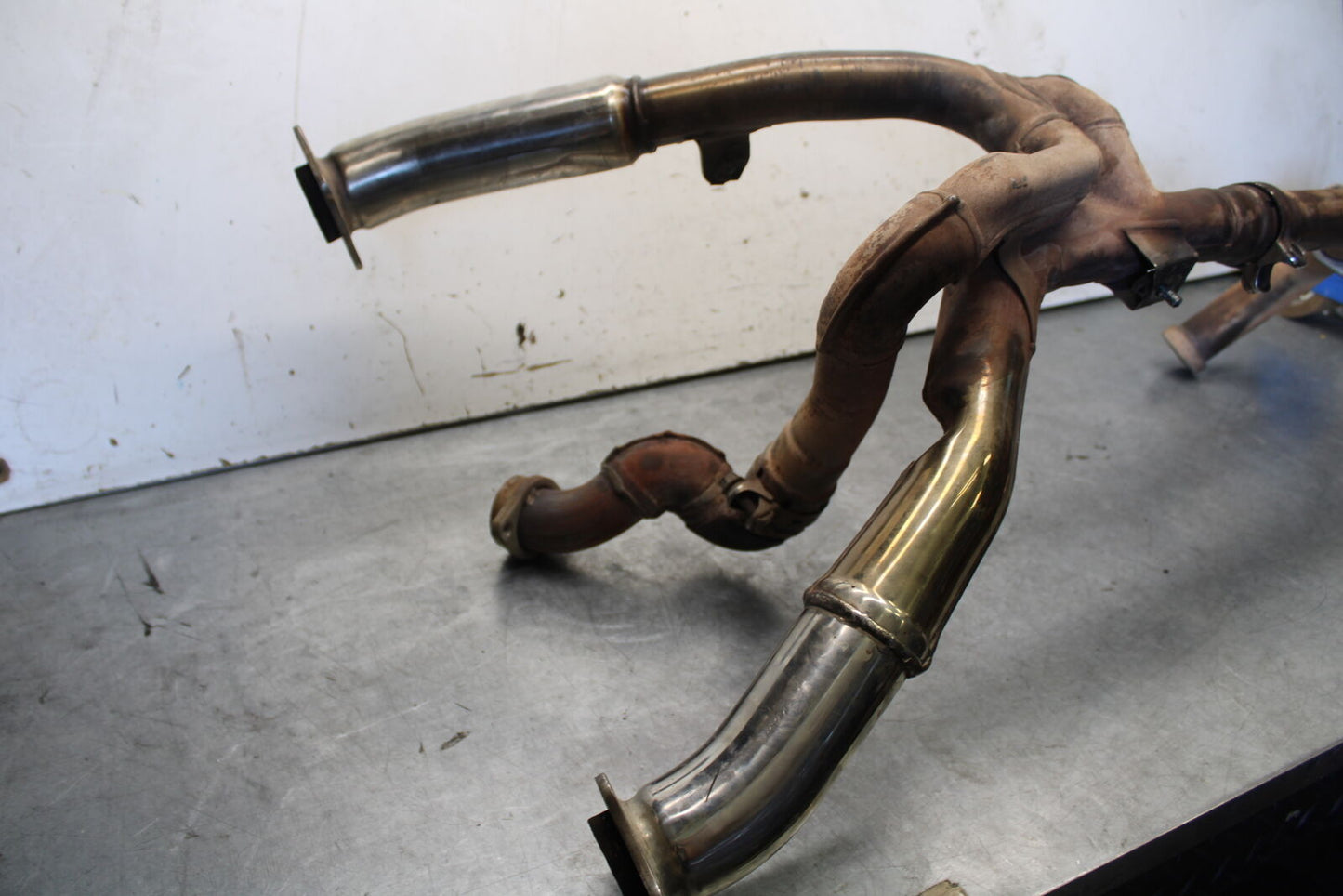 03-07 SUZUKI SV1000S EXHAUST HEADER PIPES MANIFOLD 14210-16G10 BB657