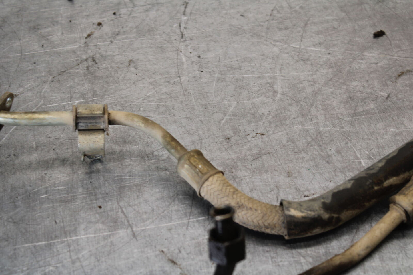 01-05 YAMAHA RAPTOR 660R OIL HOSE LINE TUBE PIPE BB695