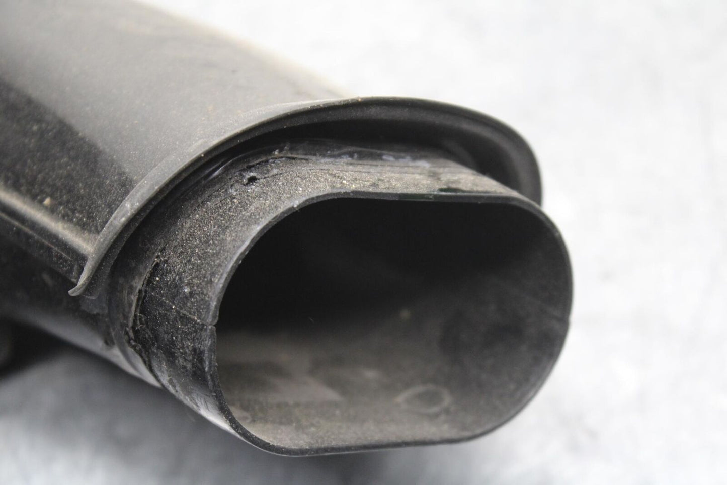 01-03 SUZUKI GSXR600 RIGHT LEFT AIR INTAKE DUCTS 94420-35F13 94430-35F11 BB633