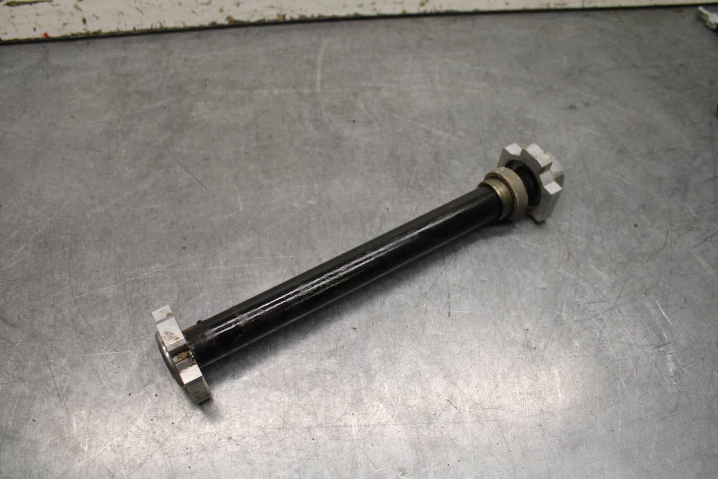 21-24 KTM 890 ADVENTURE R REAR AXLE BACK WHEEL RIM PIVOT BOLT AXEL BB723