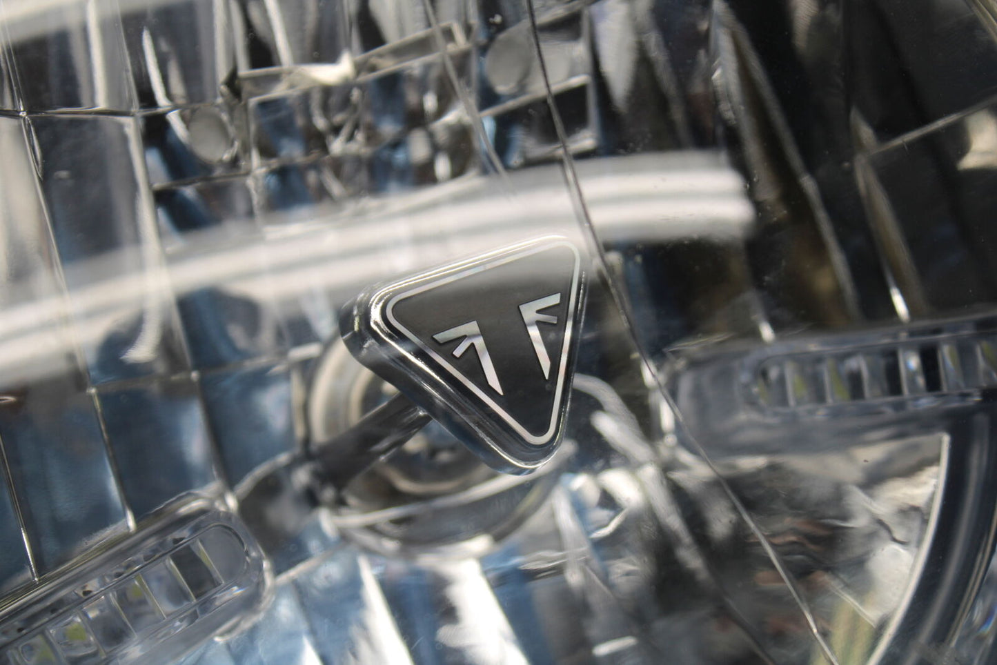 19-21 TRIUMPH SPEED TWIN 1200 FRONT HEADLIGHT HEAD LIGHT LAMP BB653
