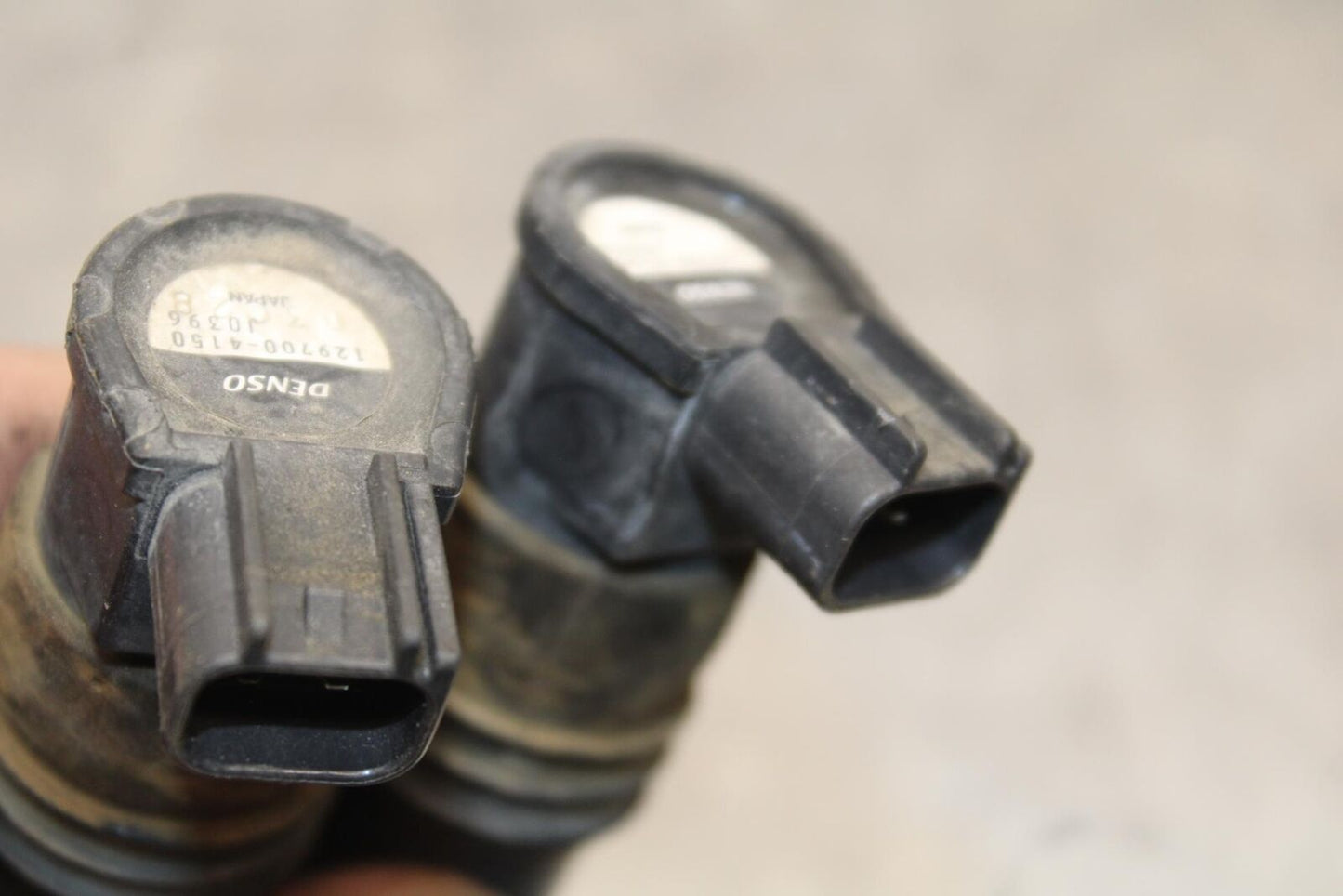 01 SUZUKI GSXR1000 IGNITION  COIL  PLUG CAPS 33410-35F00 33410-35F10 BB100 #B