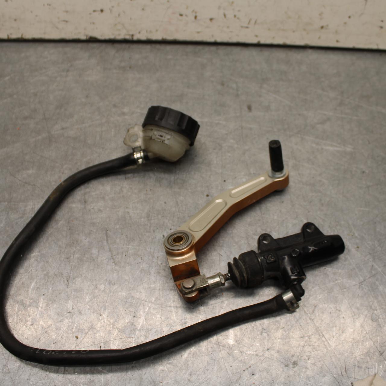 16-24 KTM 390 RC REAR BACK BRAKE MASTER CYLINDER W RESERVOIR BB648