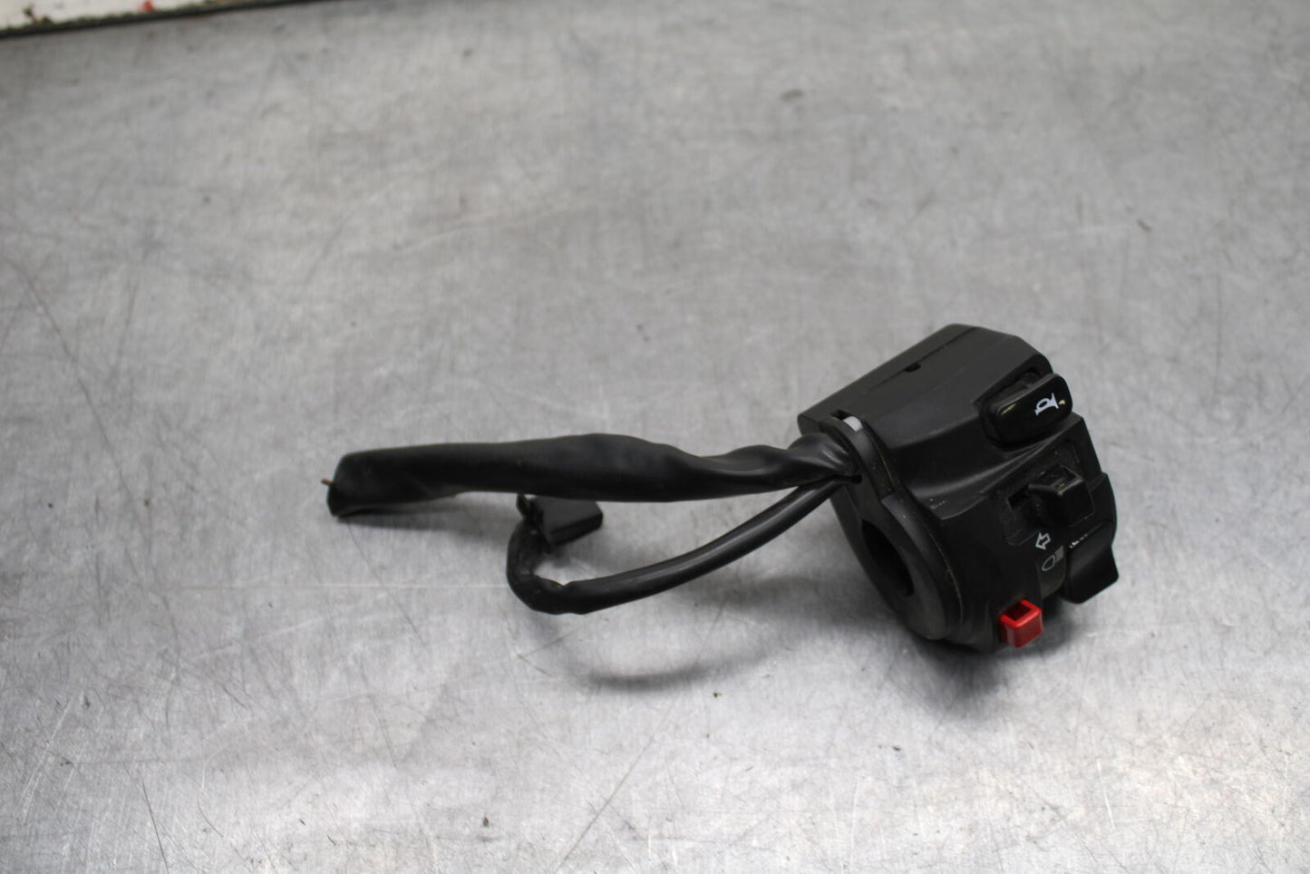 24 KAWASAKI NINJA 500 ABS LEFT CLIP ON HANDLE HORN SIGNALS SWITCH SWITCHES BB730