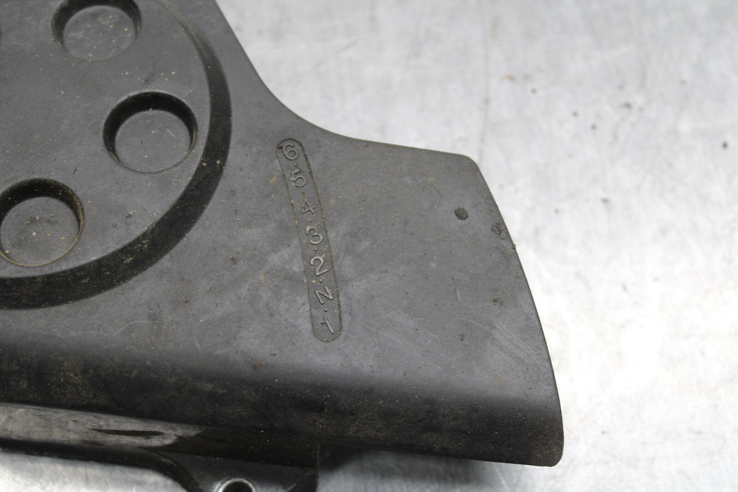 01-06 HONDA CBR600F4I ENGINE SPROCKET COVER BB115
