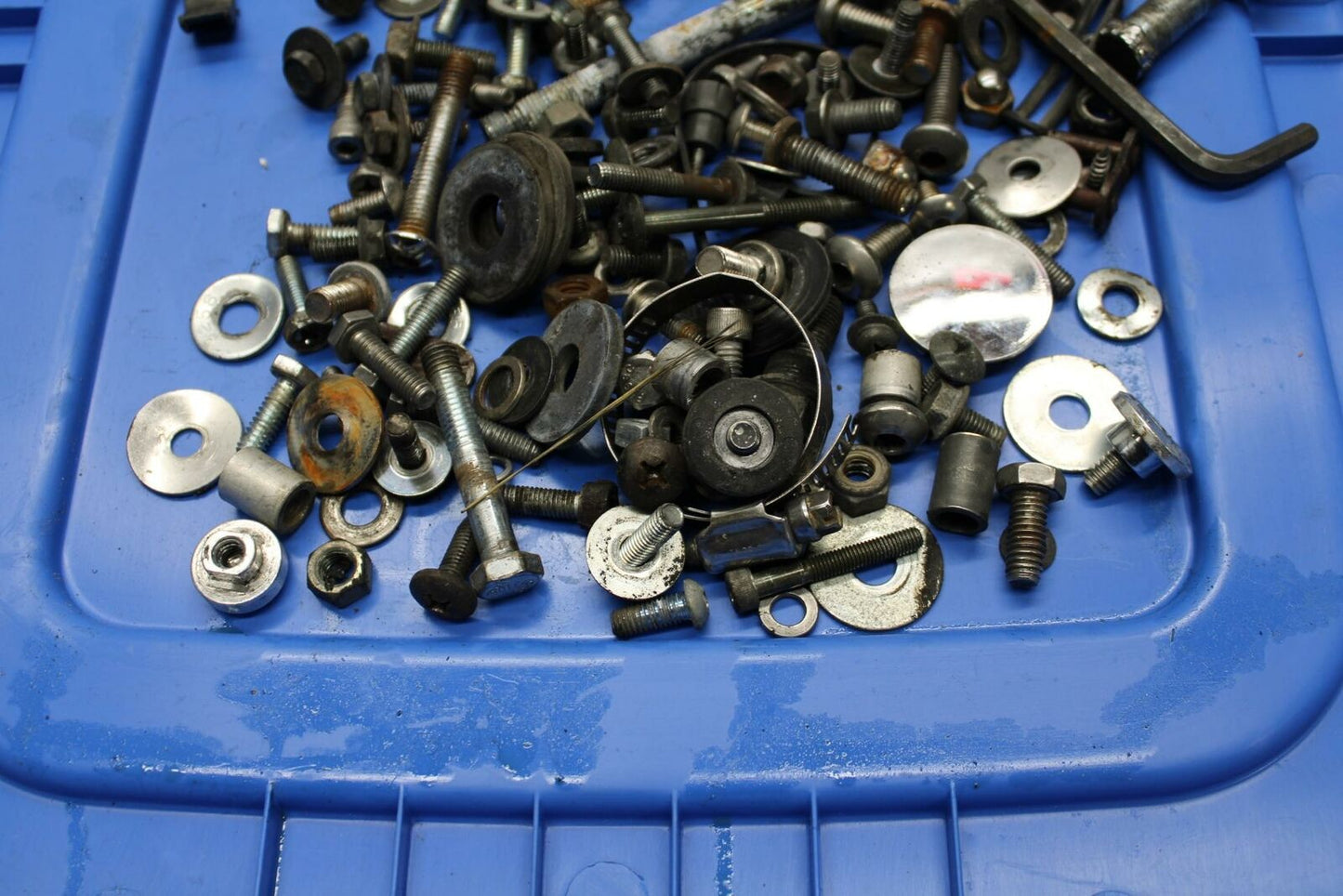 00-04 SUZUKI MARAUDER 800 VZ800 ENGINE MOUNTING BOLTS HARDWARE LEFTOVER BB305