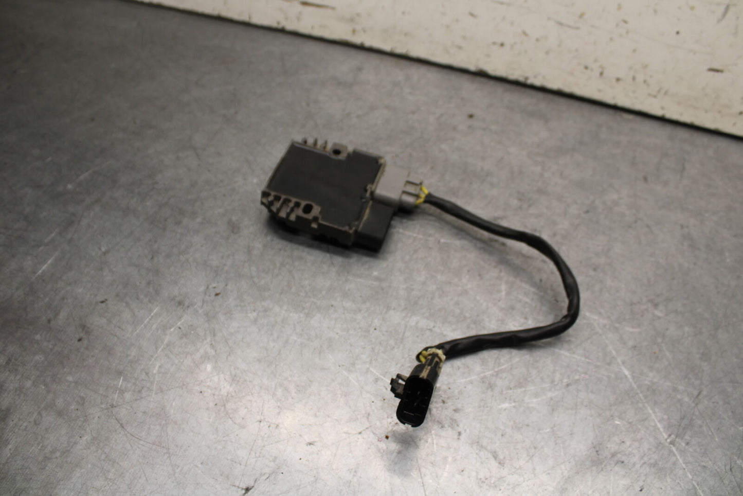 09-11 TRIUMPH DAYTONA 675 RECTIFIER VOLTAGE REGULATOR BB652