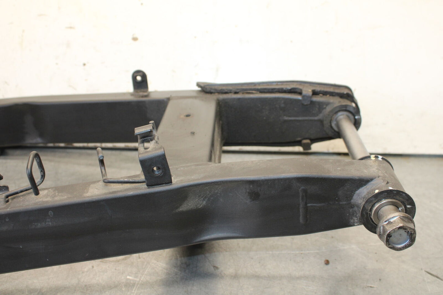 18-23 KAWASAKI NINJA 400 REAR SWINGARM BACK SUSPENSION SWING ARM BB679