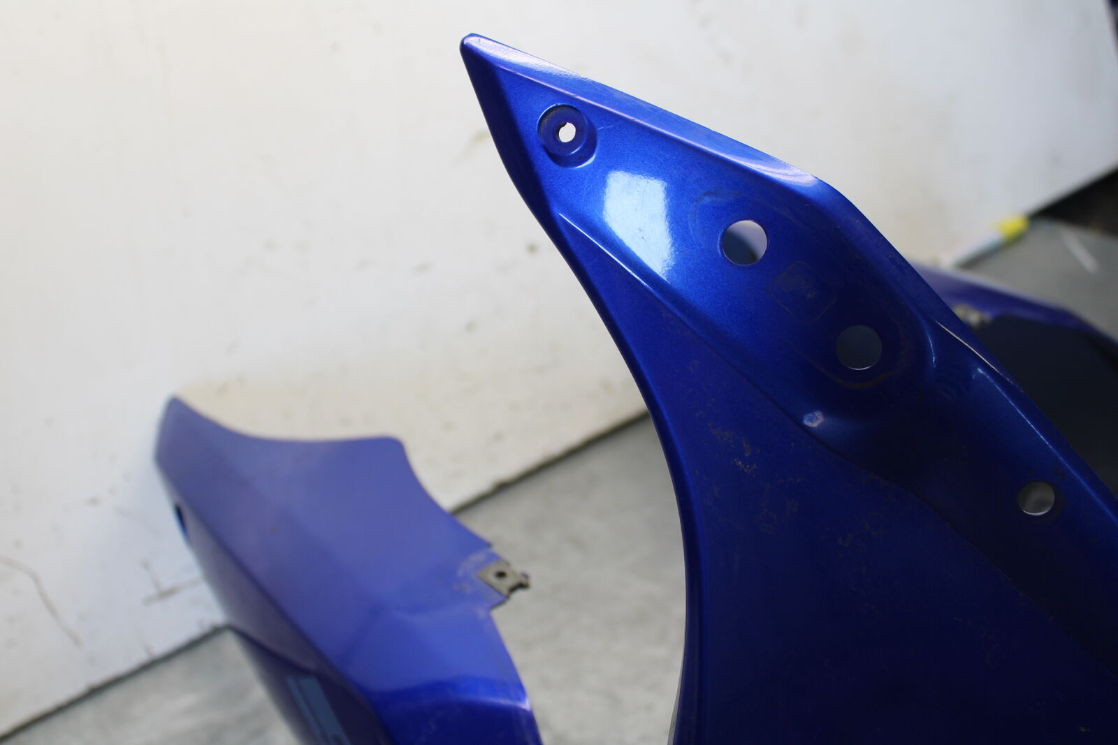 03-07 SUZUKI SV1000S FRONT UPPER NOSE FAIRING COWL SHROUD 94401-16G00-YC2 BB657