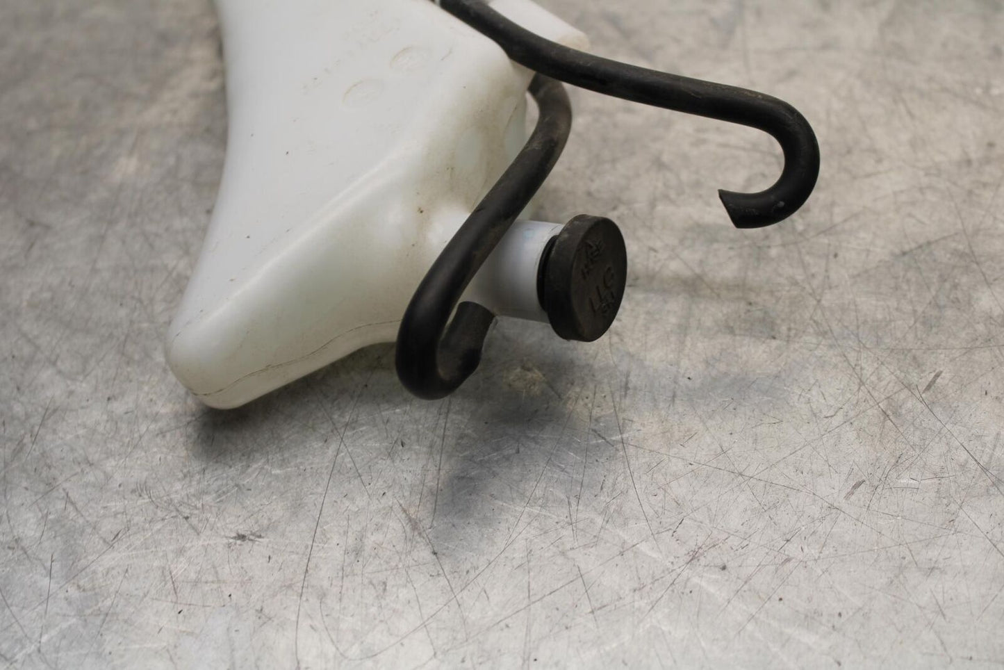 20 SUZUKI GSXR 1000 COOLANT WATER TANK RESERVOIR BOTTLE BB597