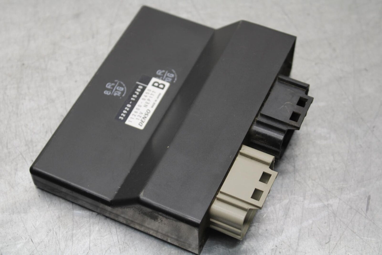 2015 Suzuki GSXR750 ECU COMPUTER CONTROLLER UNIT CDI 32920-15J81 BB595
