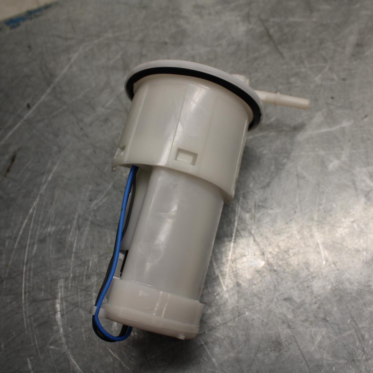 17-21 TRIUMPH STREET TRIPPLE R ABS FUEL PUMP GAS PETROL SENDER UNIT bb452