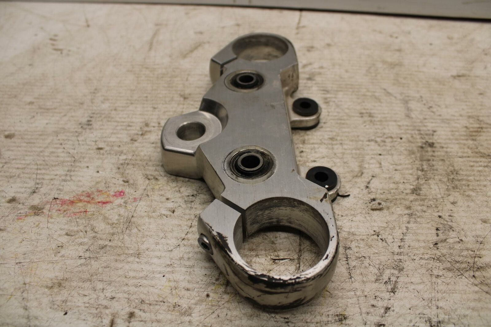 00-04 SUZUKI MARAUDER 800 VZ800 FORKS UPPER TRIPLE TREE CLAMP BB305