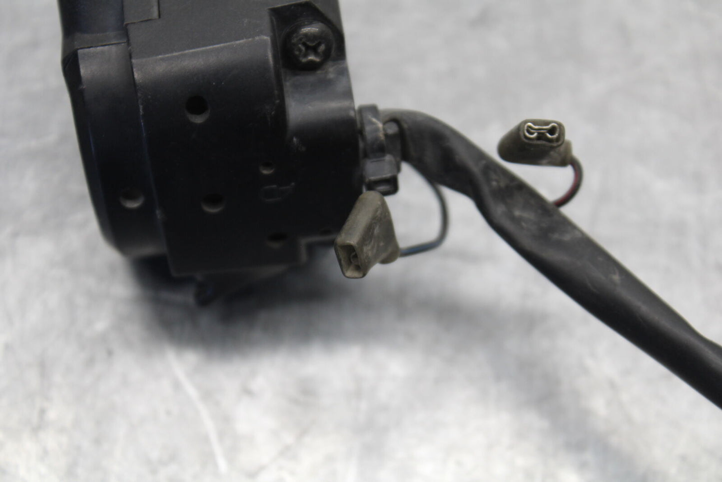 04-05 SUZUKI GSXR600 RIGHT CLIP ON HANDLE KILL OFF START SWITCH SWITCHES BB658