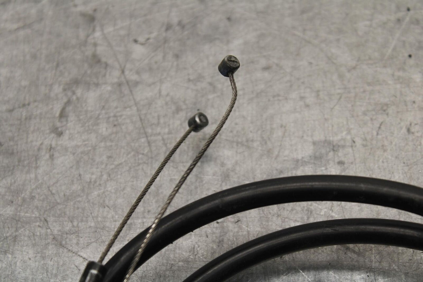 01-03 SUZUKI GSXR600 THROTTLE CABLES LINES BB639