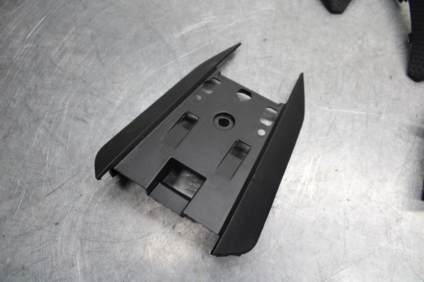 21-24 APRILIA RSV4 FAIRING COWL TRIM COVER PANEL KIT BB668