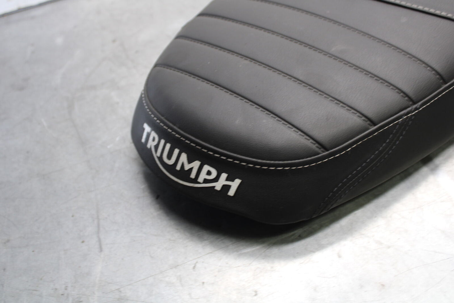 19-21 TRIUMPH SPEED TWIN 1200 FRONT REAR SEAT SADDLE BB653