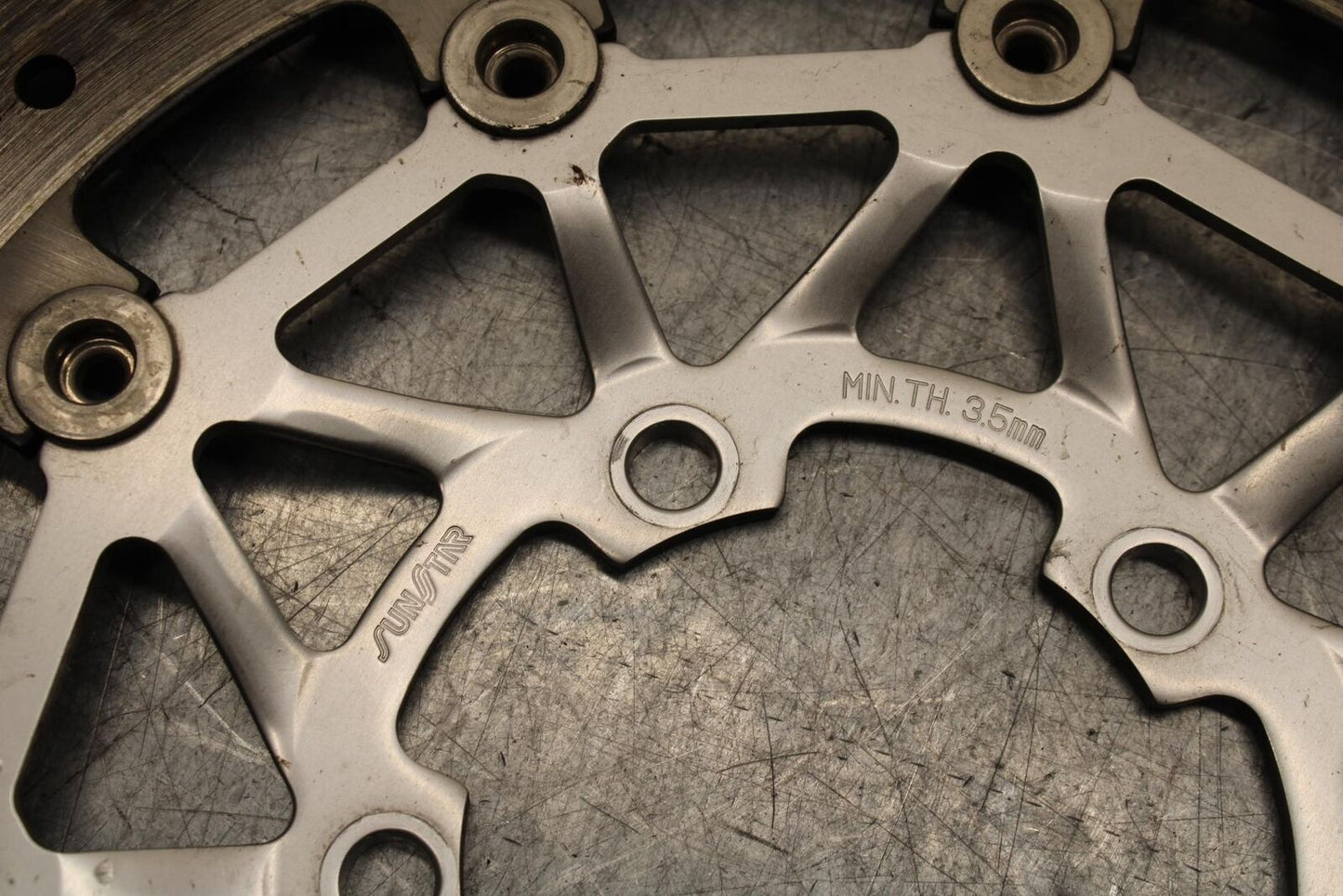 2009 Triumph Daytona 675 FRONT LEFT RIGHT BRAKE ROTORS DISCS T2021040 BB584